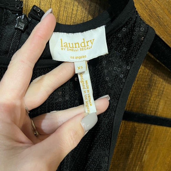 Laundry by SS. XS. Black sequin. None missing. Excellent condition. - Picture 2 of 3